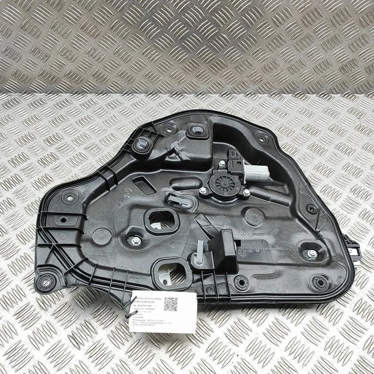 Rear window lifting mechanism without motor KB7W72590