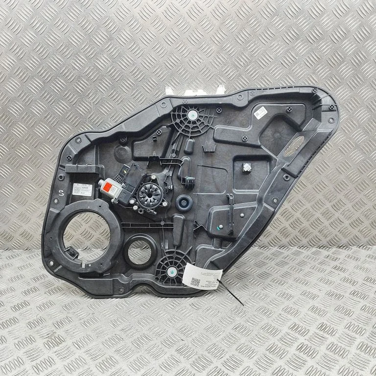 Rear window lifting mechanism without motor 83471HKCE02