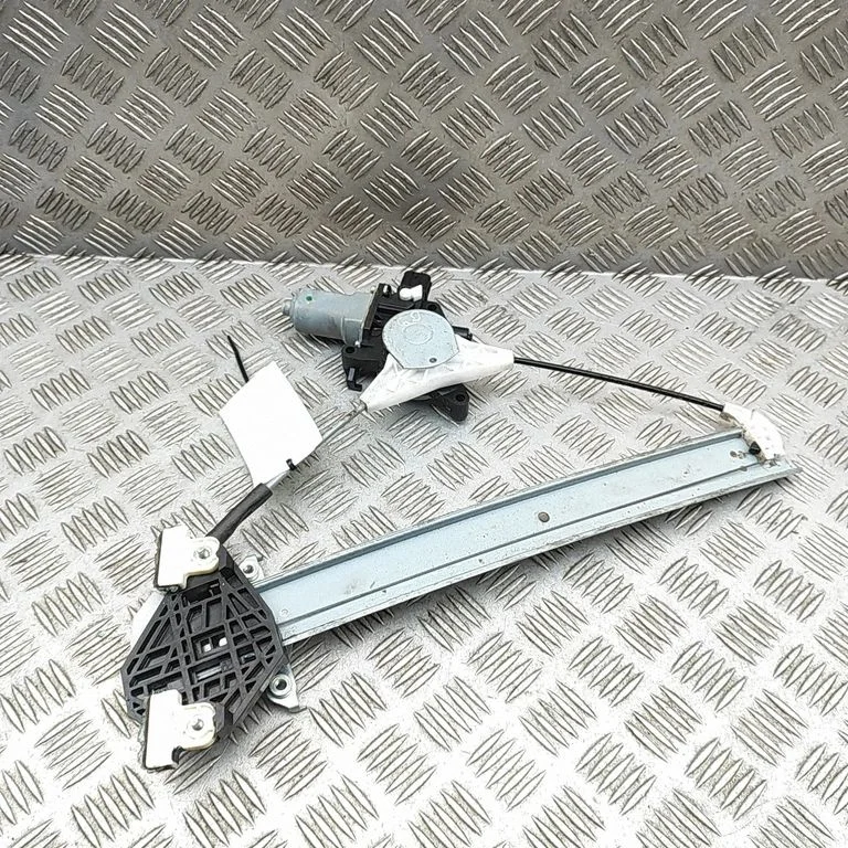 Podnośnik szyby tylnej bez silniczka 61042SG200