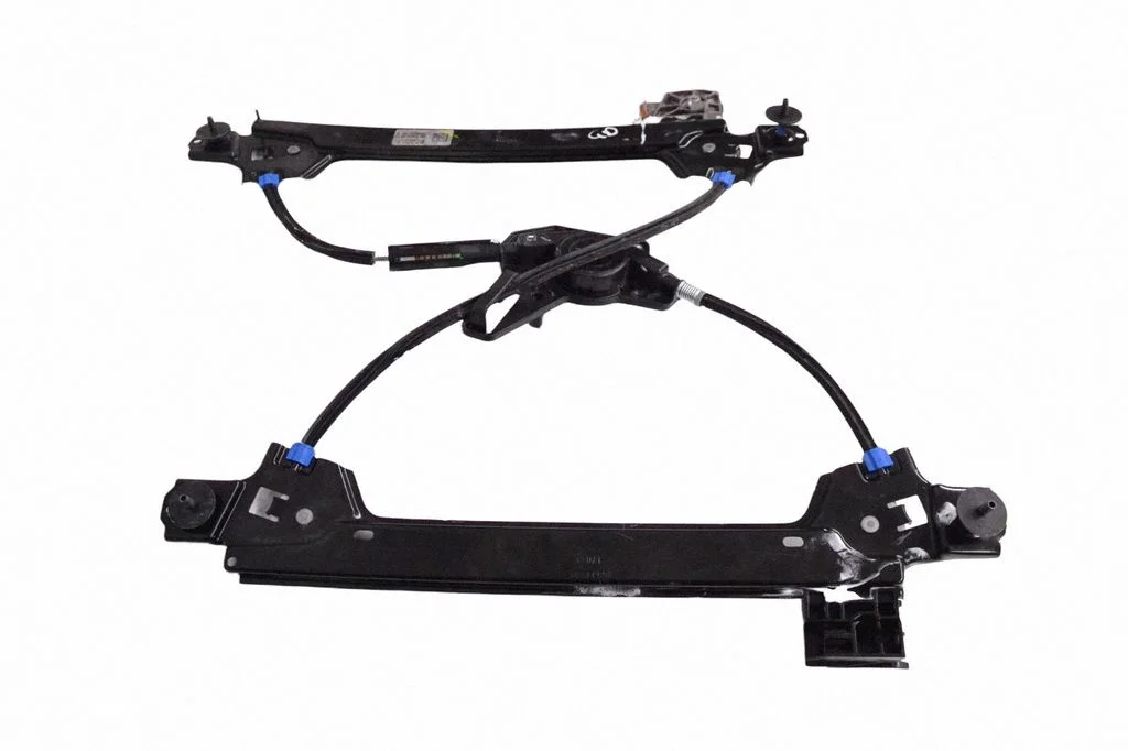Rear window lifting mechanism without motor 102882100C
