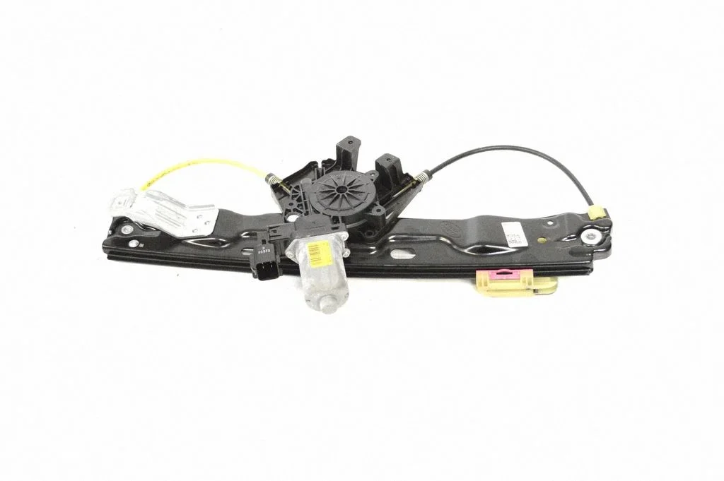 Rear window lifting mechanism without motor BJ3227000AE