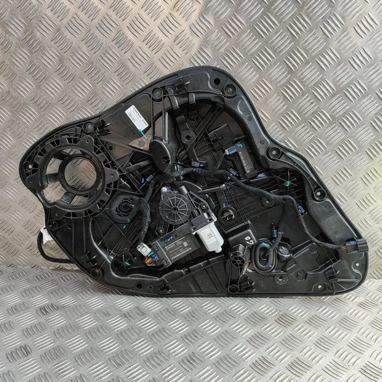 Aizmugurējā el. loga pacēlāja mehānisms bez motoriņa 31675633