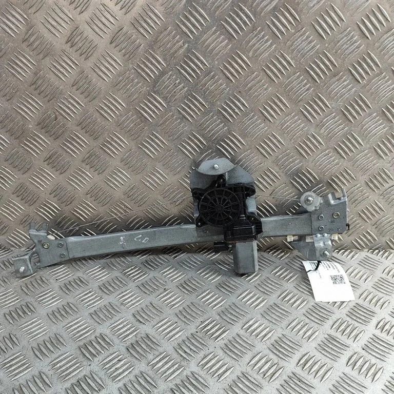 Aizmugurējā el. loga pacēlāja mehānisms bez motoriņa 128001471