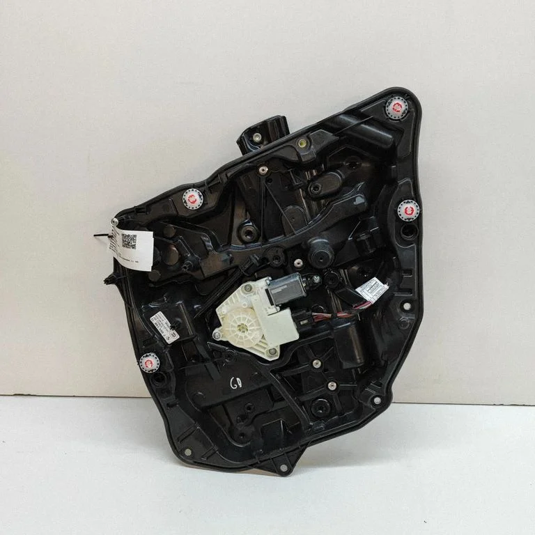 Aizmugurējā el. loga pacēlāja mehānisms bez motoriņa 7365168