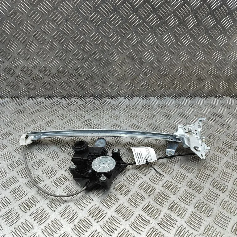 Aizmugurējā el. loga pacēlāja mehānisms bez motoriņa 0620205521
