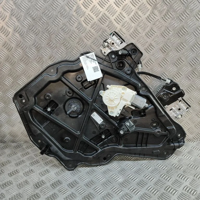 Rear window lifting mechanism without motor 149551300G