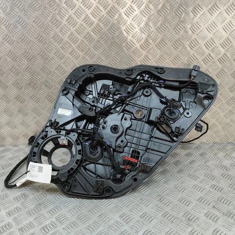 Aizmugurējā el. loga pacēlāja mehānisms bez motoriņa 31675633