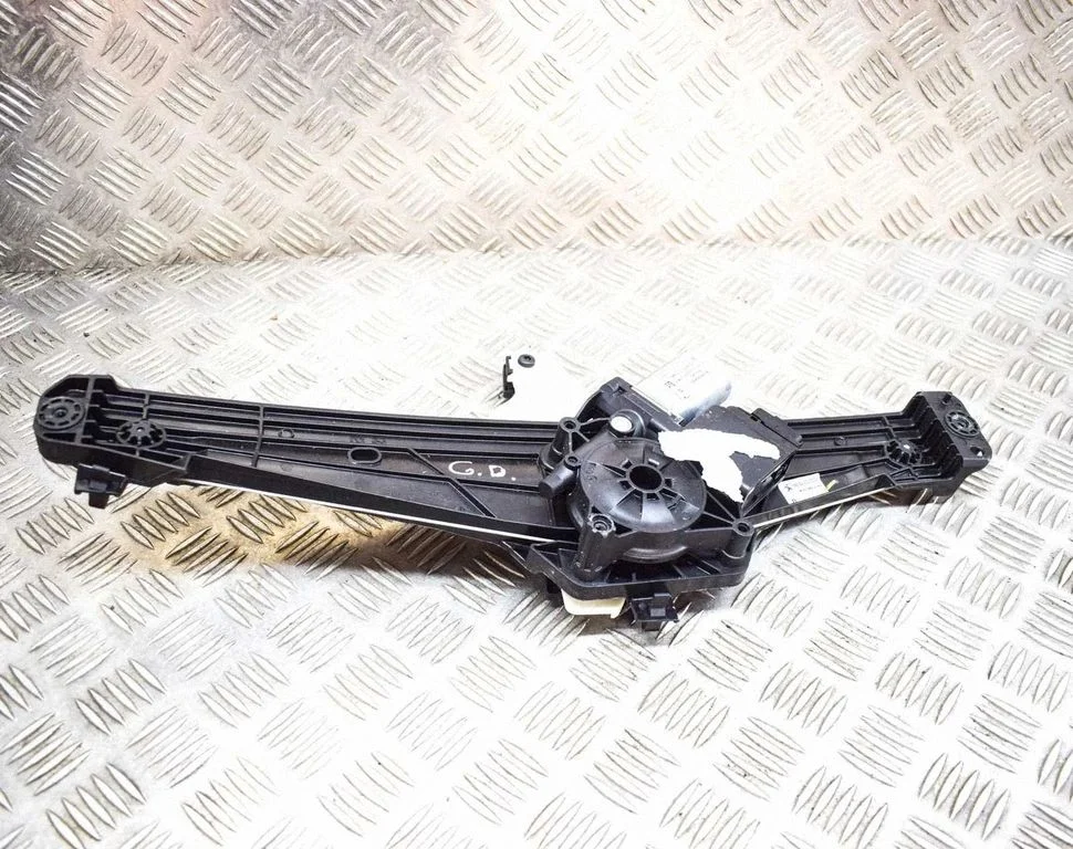 Aizmugurējā el. loga pacēlāja mehānisms bez motoriņa 9830388880