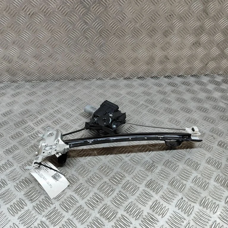 Rear window lifting mechanism without motor 8571076030