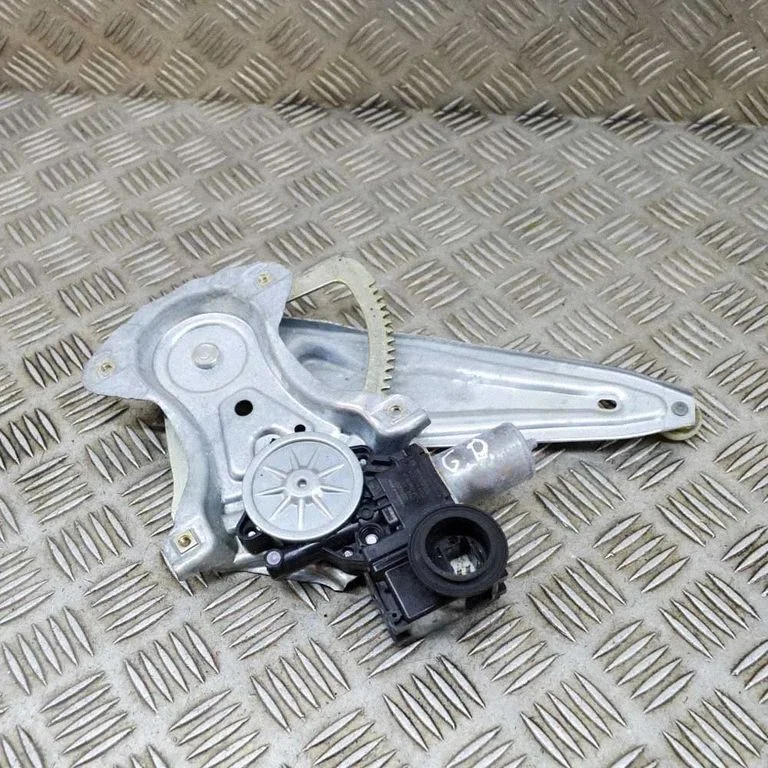 Aizmugurējā el. loga pacēlāja mehānisms bez motoriņa 69830F4010