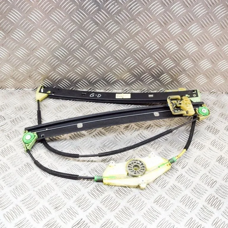 Rear window lifting mechanism without motor – Audi A8 S8 D4 4H (2010-2016)