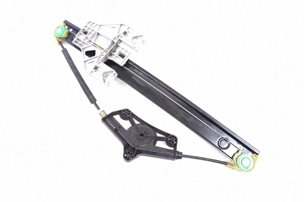 Rear window lifting mechanism without motor 4G0839462