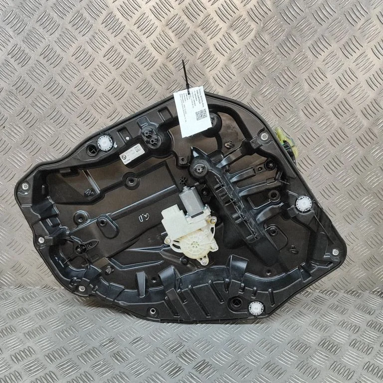 Rear window lifting mechanism without motor 9479074