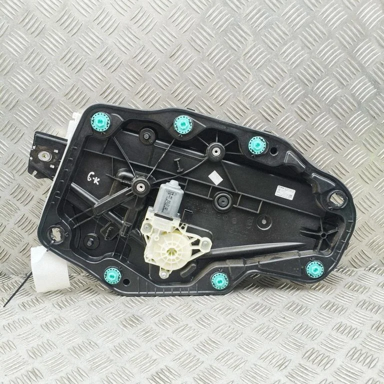 Rear door window regulator with motor 4K0959882