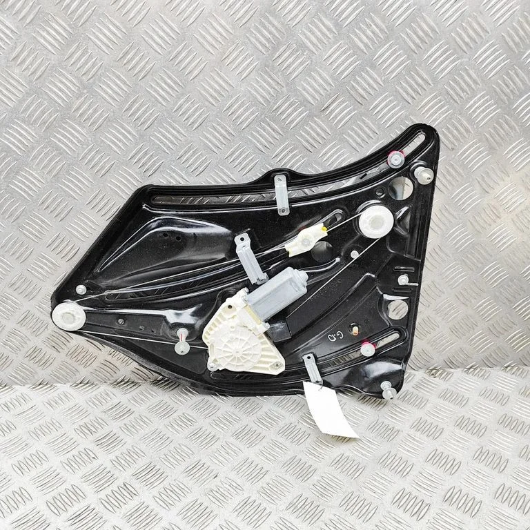 Rear door window regulator with motor A2076701403
