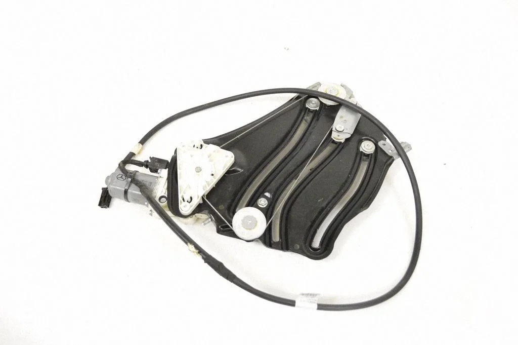 Tagaukse elektriline aknatõstuk mootoriga – Mercedes-Benz SLK-klass R172 (2011-2017)