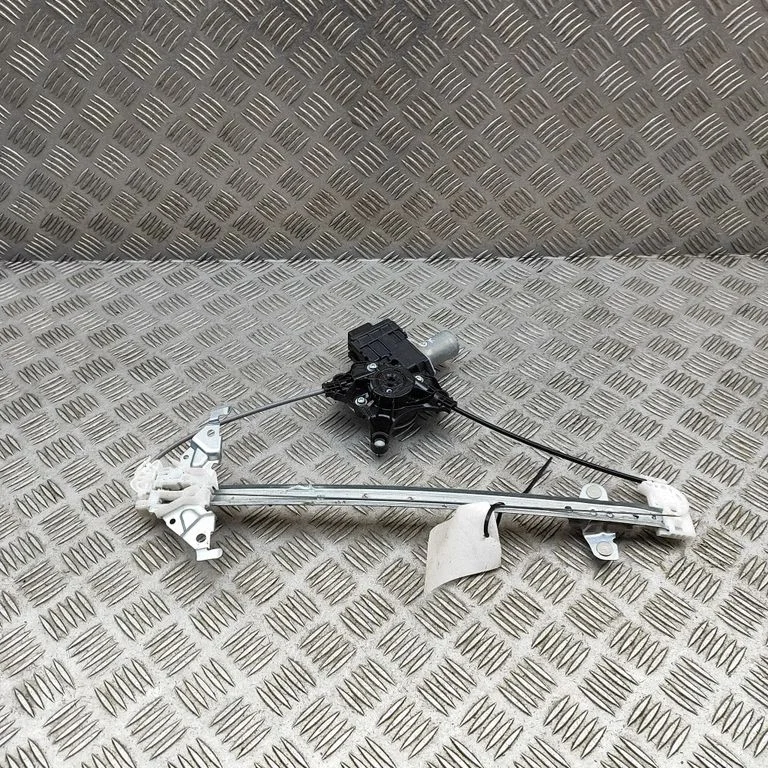 Rear door window regulator with motor 0620207040