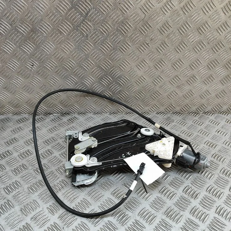 Rear door window regulator with motor A1726700103