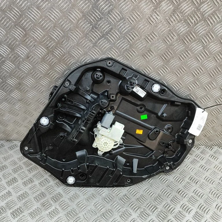 Tagaukse elektriline aknatõstuk mootoriga – BMW X7 G07 (2018-)