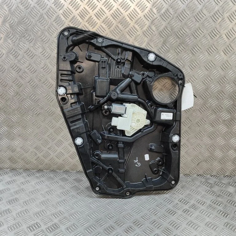 Rear door window regulator with motor – BMW X3 G01 (2018-2024)