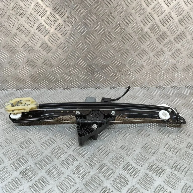 Rear door window regulator with motor 98840P1T21