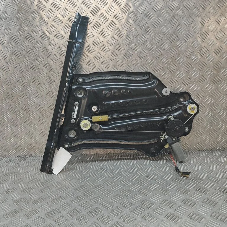 El. loga pacēlāja mehānisma komplekts 8F0839398C