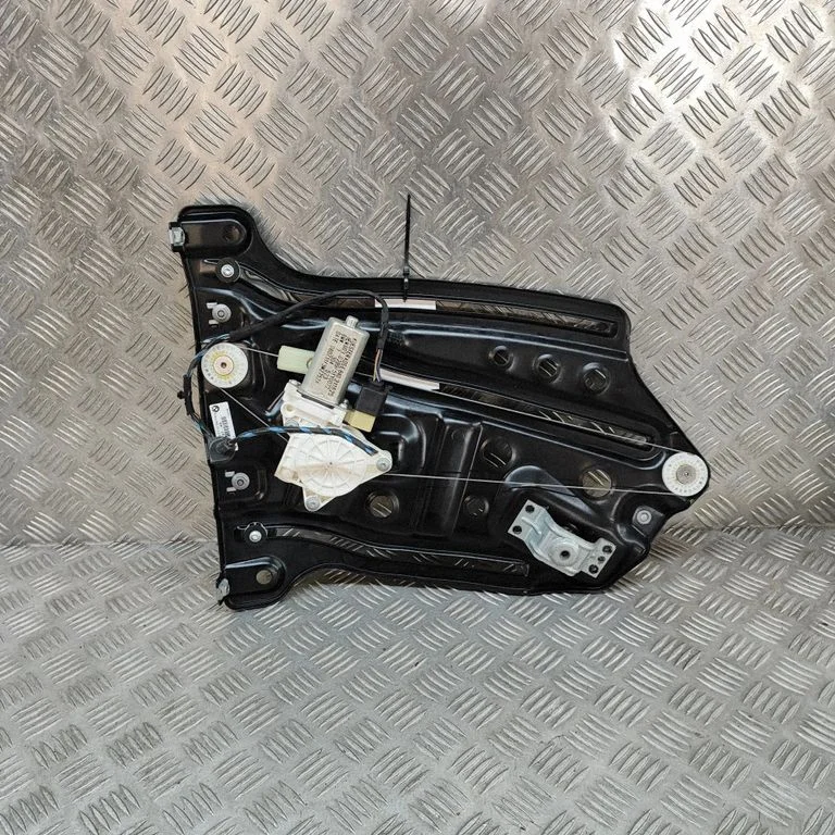 Rear door window regulator with motor – BMW 6 Series F12 F13 (2010-2018)
