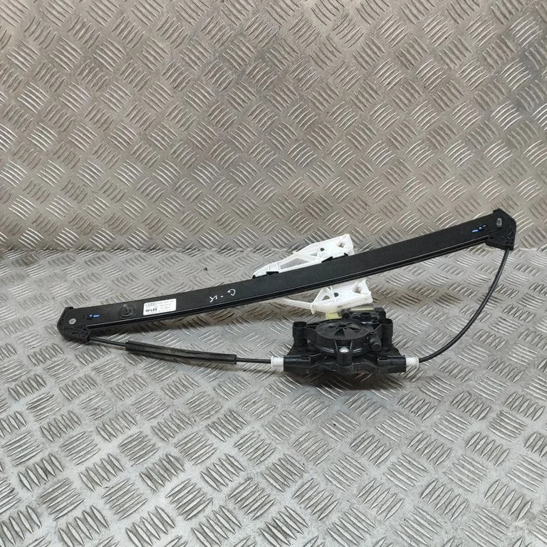 El. loga pacēlāja mehānisma komplekts 5Q0959801