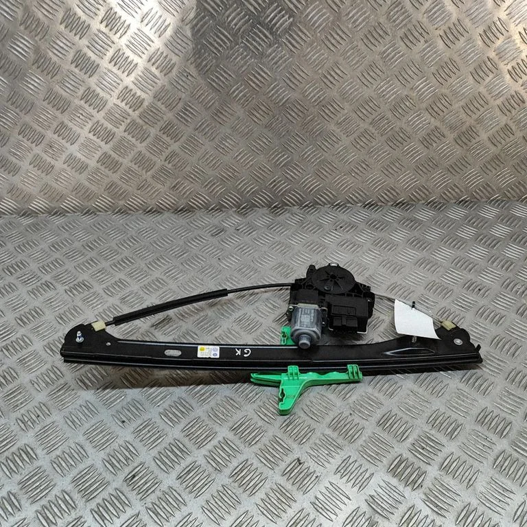 El. loga pacēlāja mehānisma komplekts 5Q0959407E