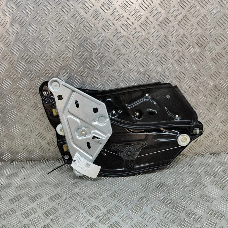 Rear door window regulator with motor A2386700400