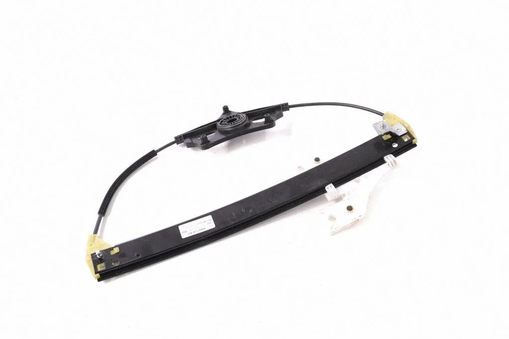 El. loga pacēlāja mehānisma komplekts 8W0839461