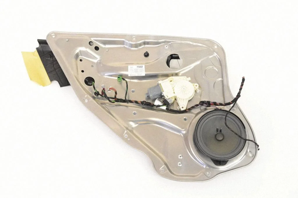 Rear door window regulator with motor – Mercedes-Benz E-Class W212 (2009-2016)