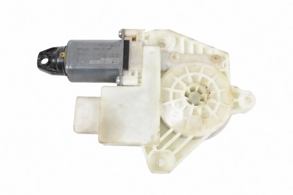Rear door window regulator motor – BMW 7 Series G11 G12 (2015-2022)