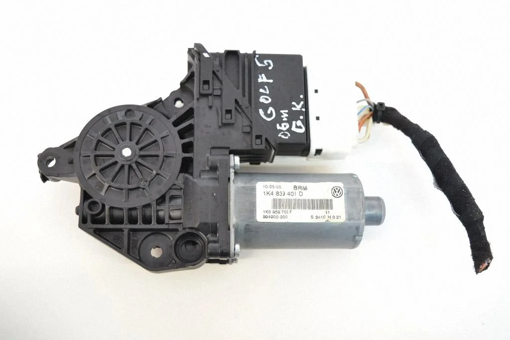 Aizmugurējā loga pacēlāja motoriņš – Volkswagen Golf Plus (2005-2013)