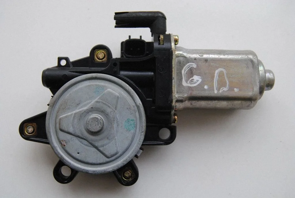 Rear door window regulator motor 2174014B
