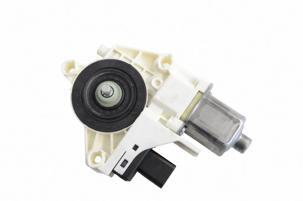 Rear door window regulator motor 013082306F
