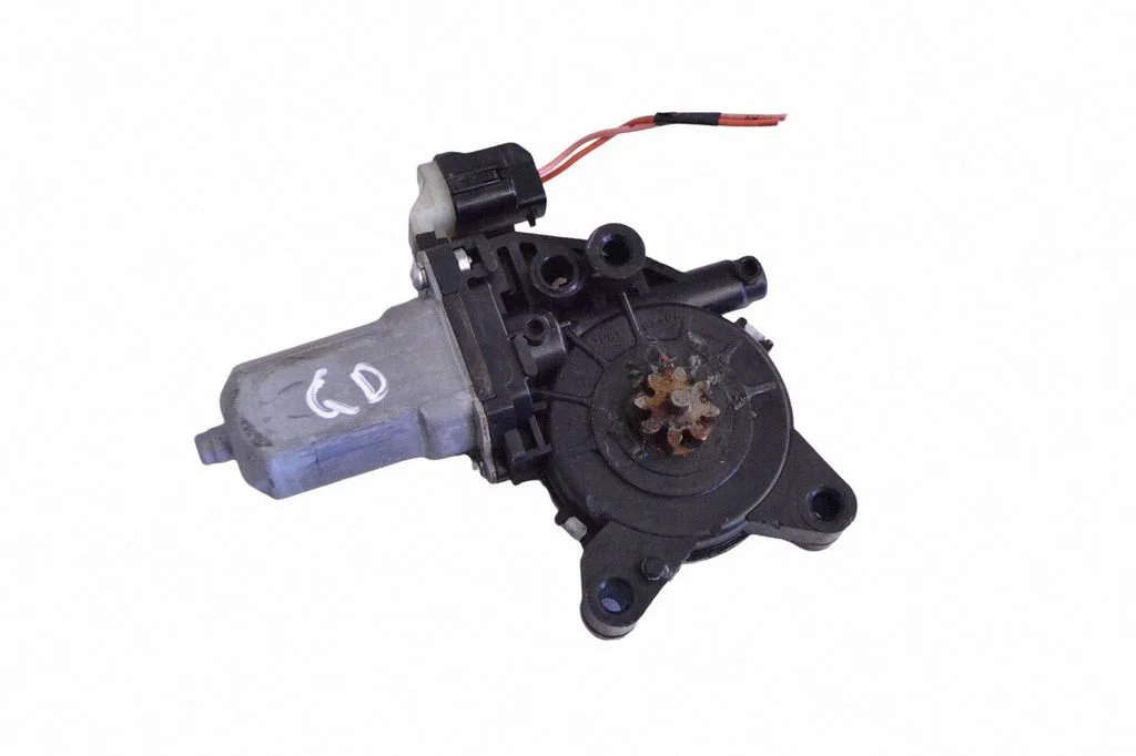 Aizmugurējā loga pacēlāja motoriņš 2621004690