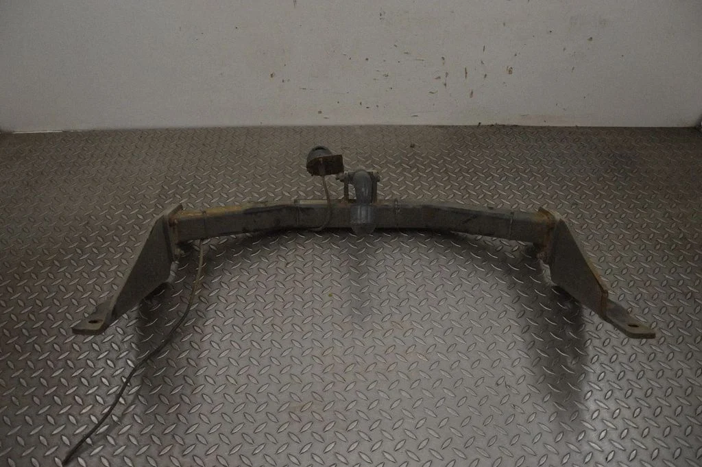 Haakekonksu komplekt – Jeep Cherokee KK (2008-2013)