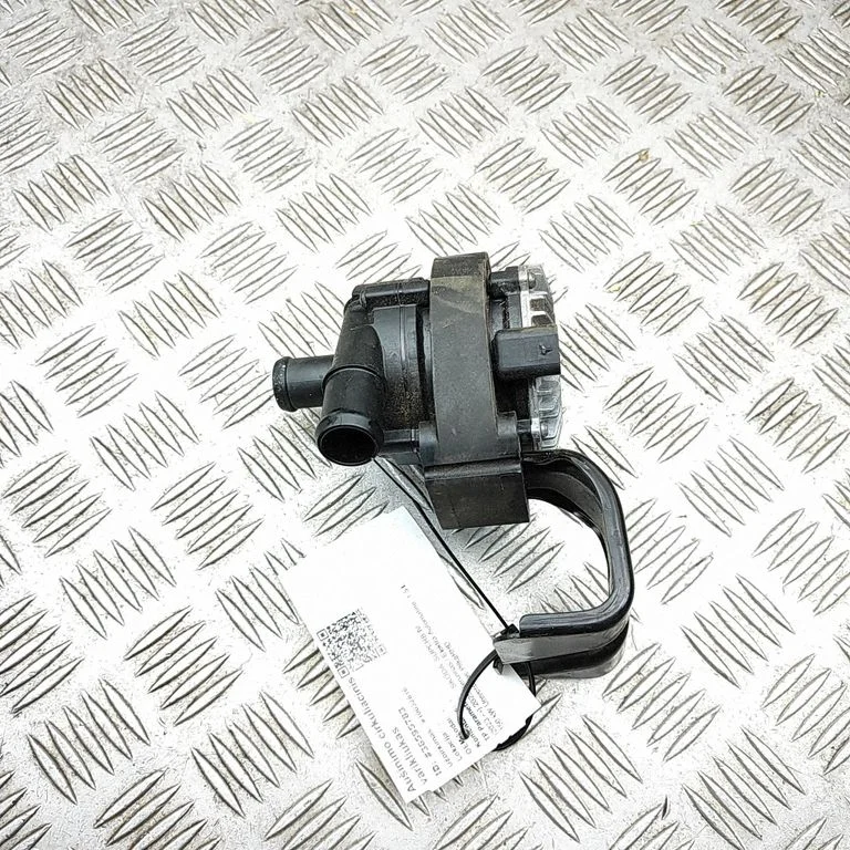Elektryczna pompa cyrkulacyjna 3WA965567A