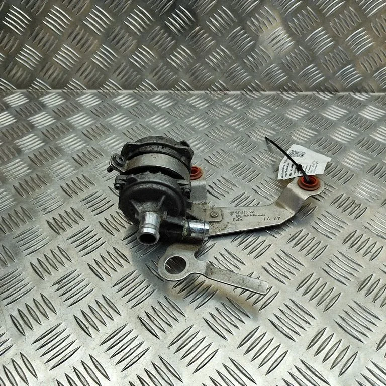 Elektryczna pompa cyrkulacyjna 9J1965567E