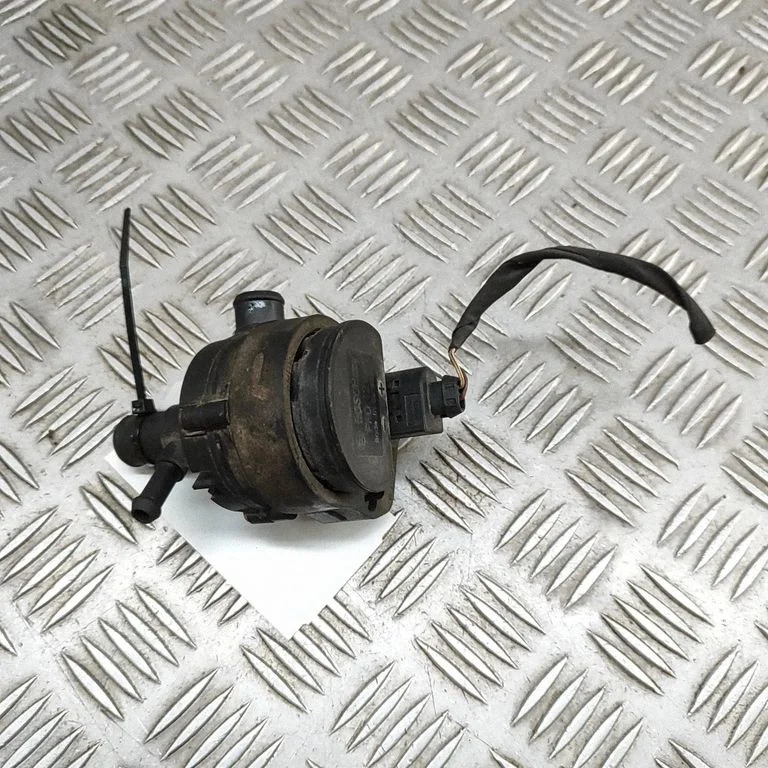 Electric auxiliary coolant/water pump – Mercedes-Benz Vito Viano W447 (2014-)