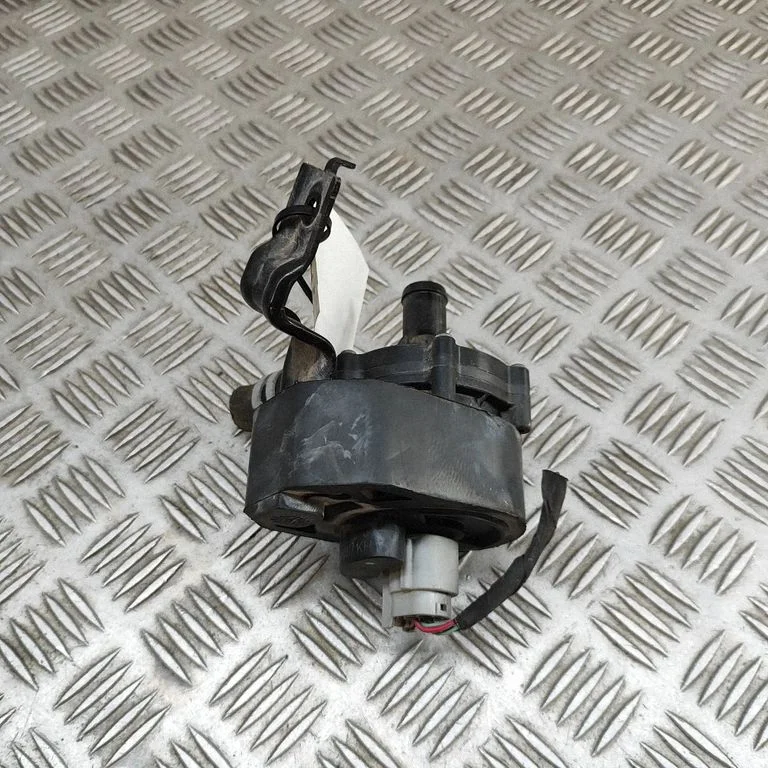 Electric auxiliary coolant/water pump 105723500G