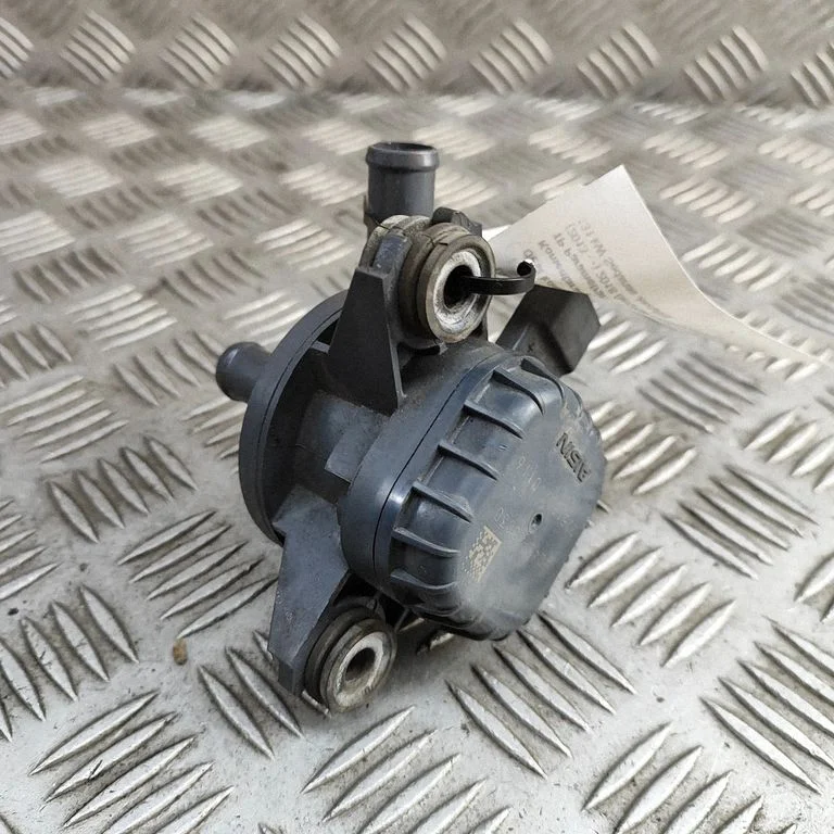 Elektriline lisatsirkulatsioonipump – Lexus IS III XE30 (2013-2020)