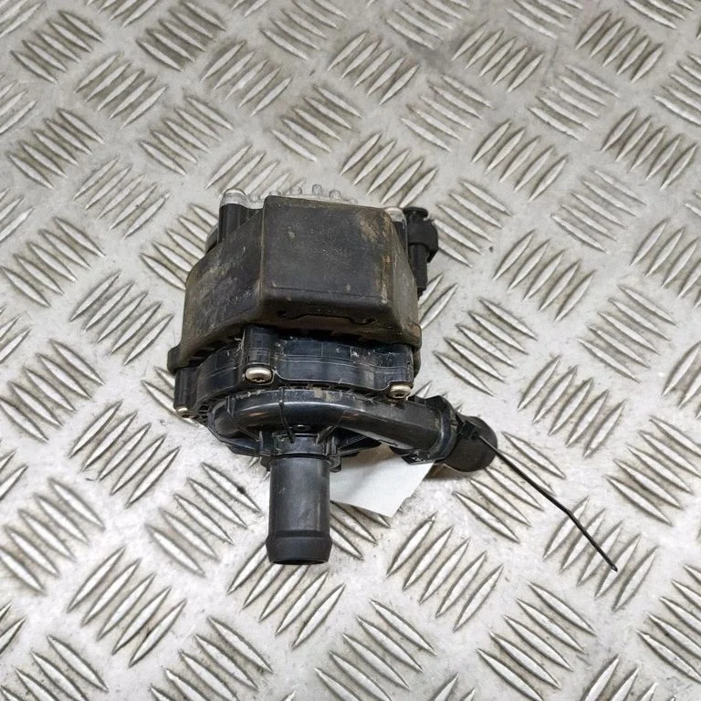 Electric auxiliary coolant/water pump FM2930130028A