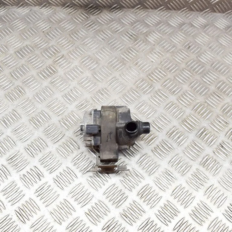 Electric auxiliary coolant/water pump – BMW i3 (2013-)