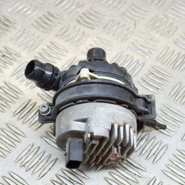 Elektriskais cirkulācijas sūknītis 8686899