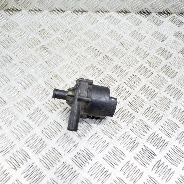 Electric auxiliary coolant/water pump – Tesla Model S (2012-)