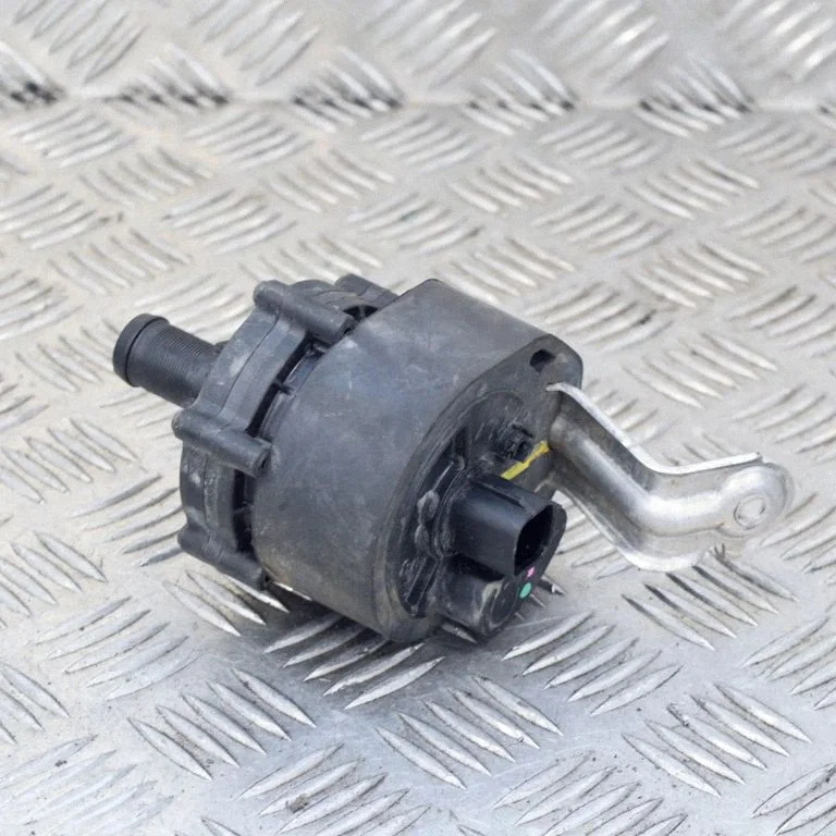 Elektriskais cirkulācijas sūknītis 105452900F