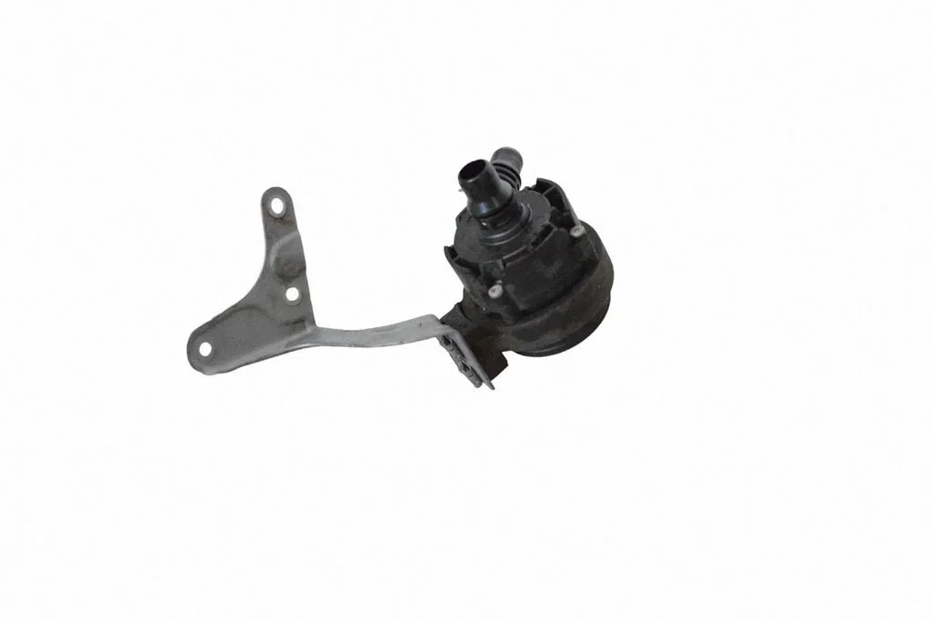 Elektriline lisatsirkulatsioonipump – BMW 4-seeria F32 F33 (2013-2020)