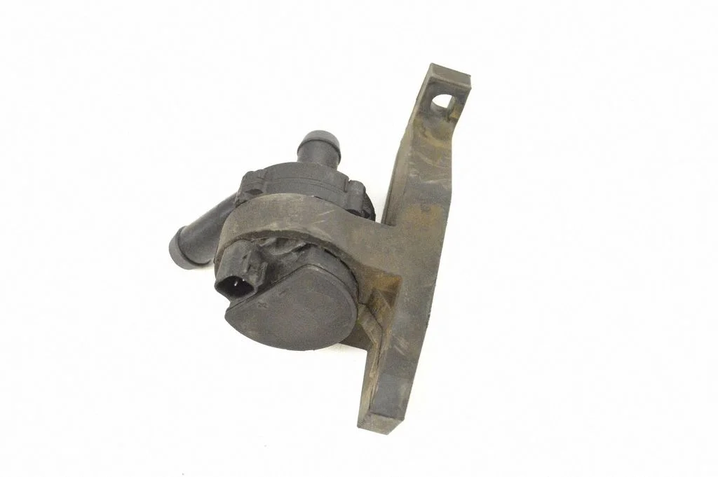 Electric auxiliary coolant/water pump – Jaguar XJ X350 (2003-2009)